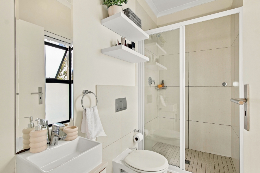 3 Bedroom Property for Sale in Aan de Wijnlanden Western Cape